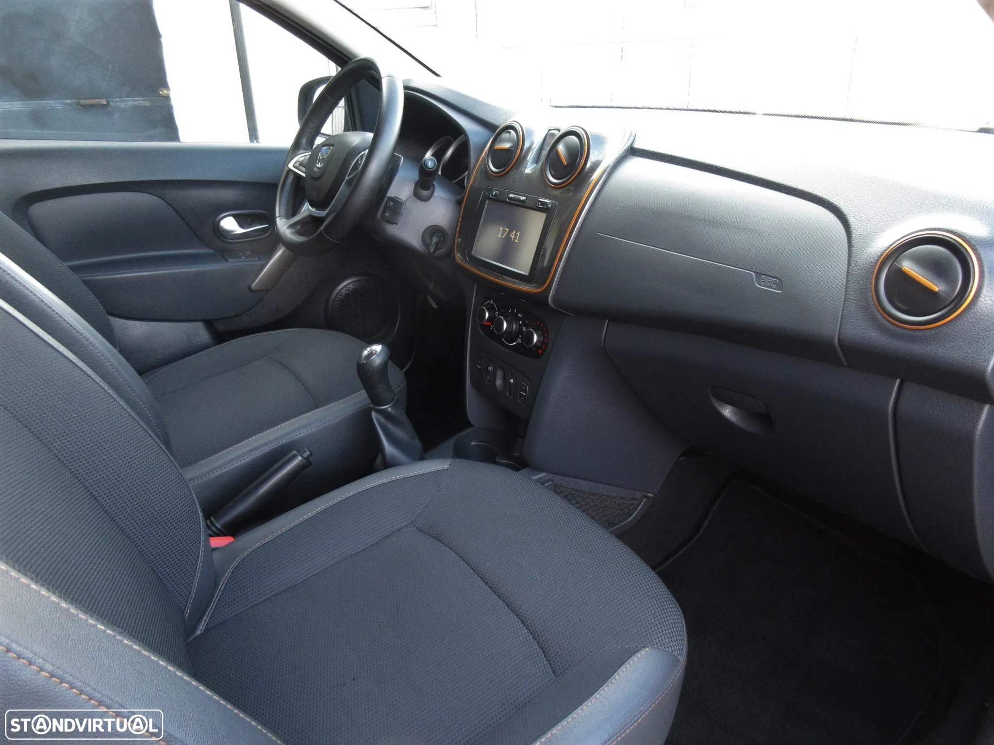 Dacia Sandero 1.5 Blue dCi Stepway - 31