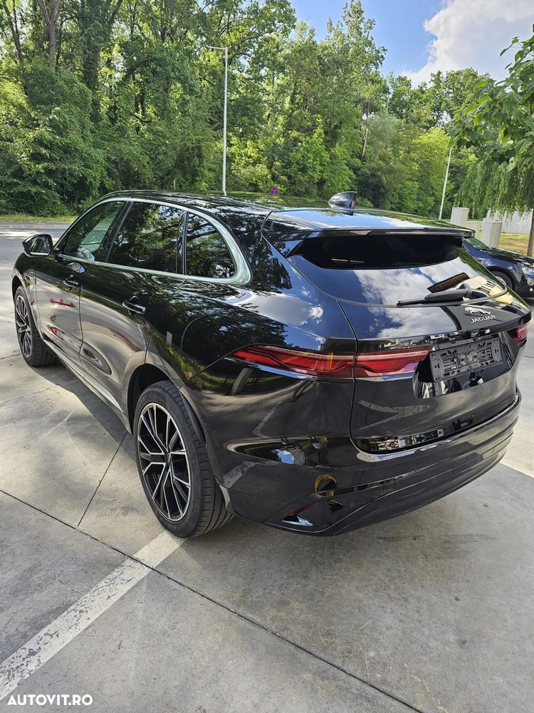 Jaguar F-Pace - 4