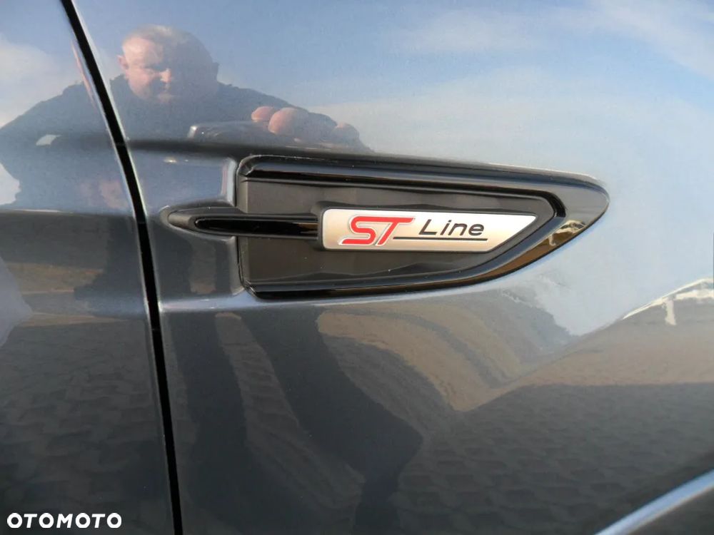 Ford Kuga 1.5 TDCi 2x4 ST-Line - 26