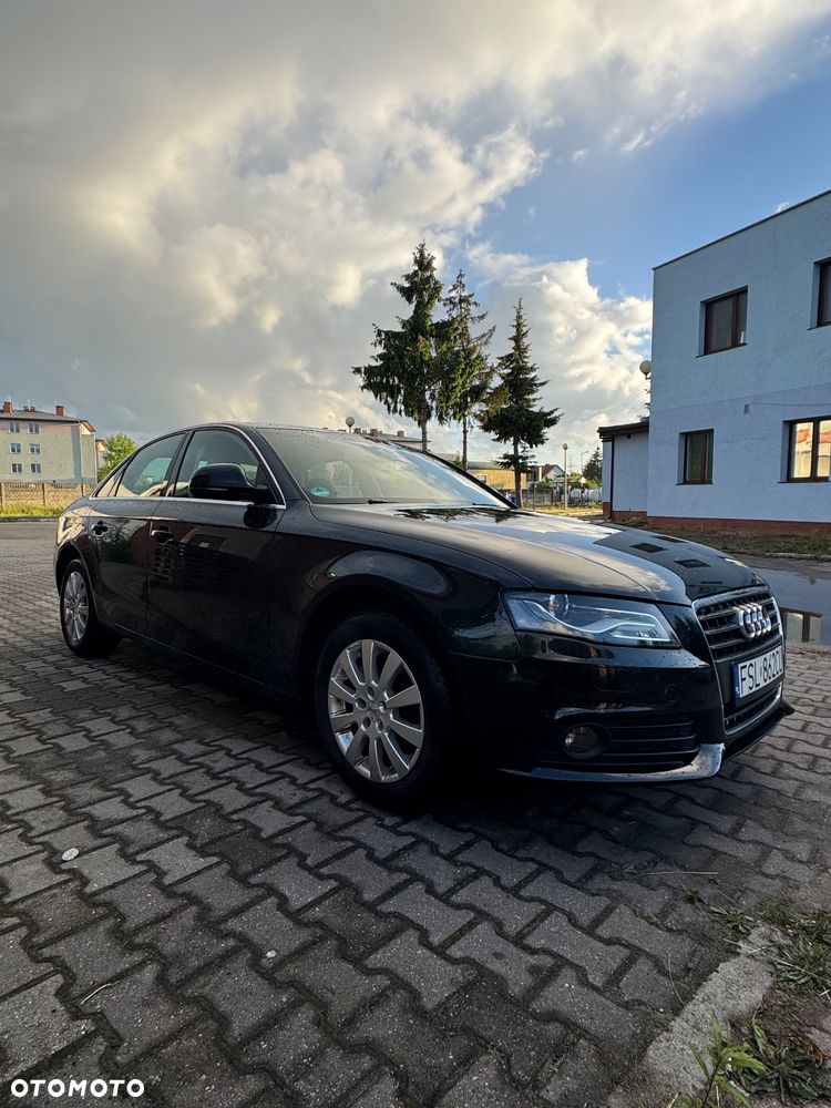 Audi A4 Limousine - 3