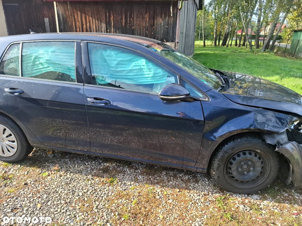 Volkswagen Golf - 4