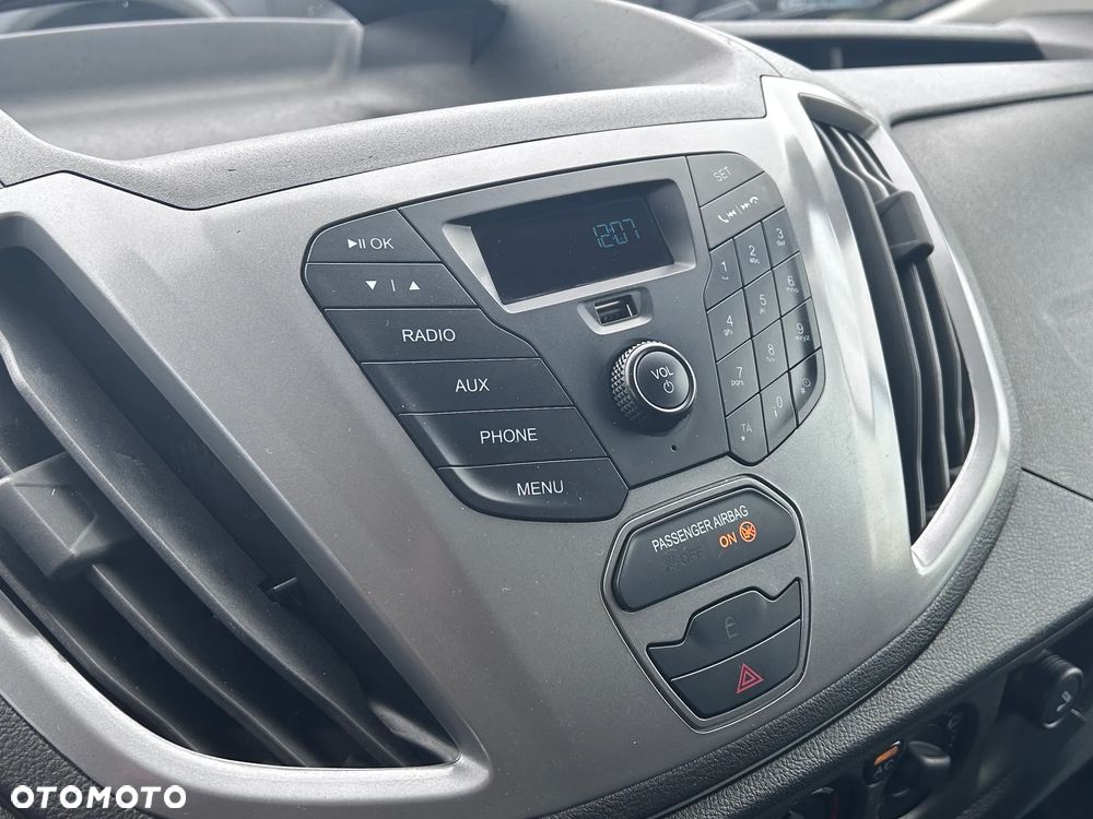 Ford Transit - 18