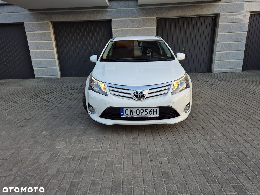 Toyota Avensis 2.0 D-4D Premium - 3