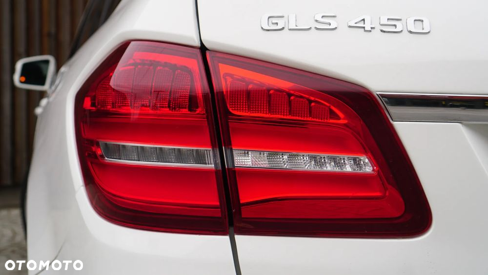 Mercedes-Benz GLS 450 4Matic 9G-TRONIC Exclusive - 27