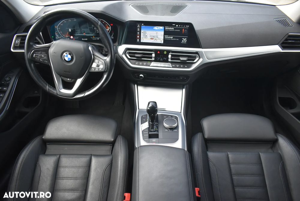 BMW Seria 3 320d xDrive AT MHEV - 21