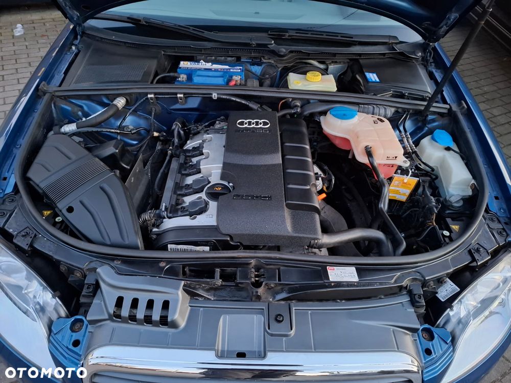 Audi A4 Limousine 2.0 T FSI quattro - 28