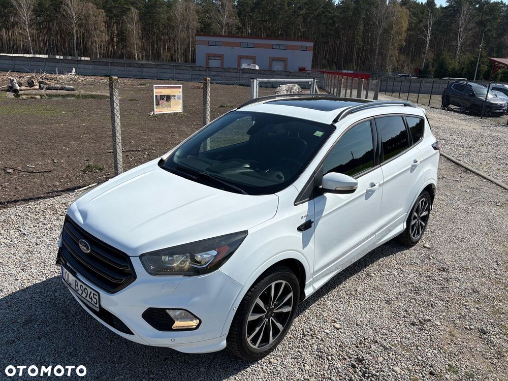 Ford Kuga 1.5 EcoBoost 2x4 ST-Line - 1