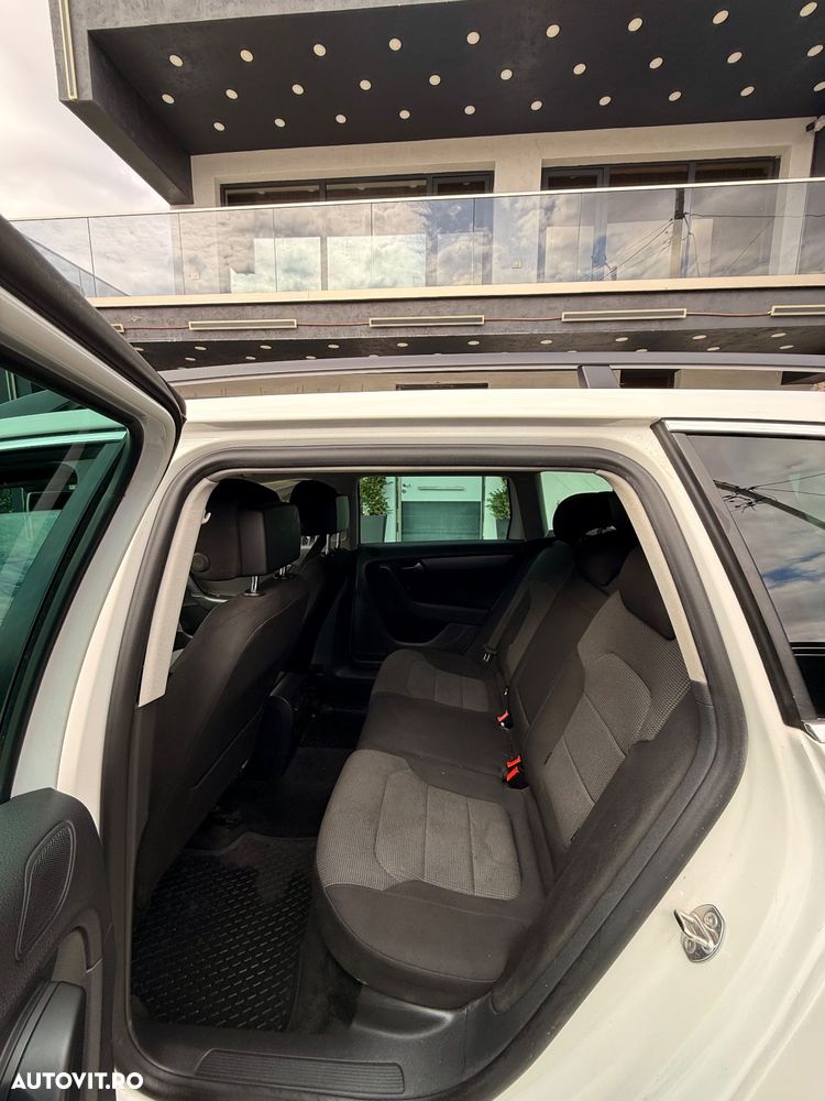 Volkswagen Passat Variant 2.0 TDI BlueMotion Technology DSG Comfortline - 8
