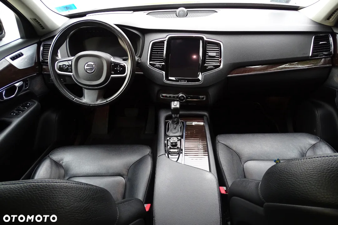 Volvo XC 90 T6 AWD R-Design 7os - 19