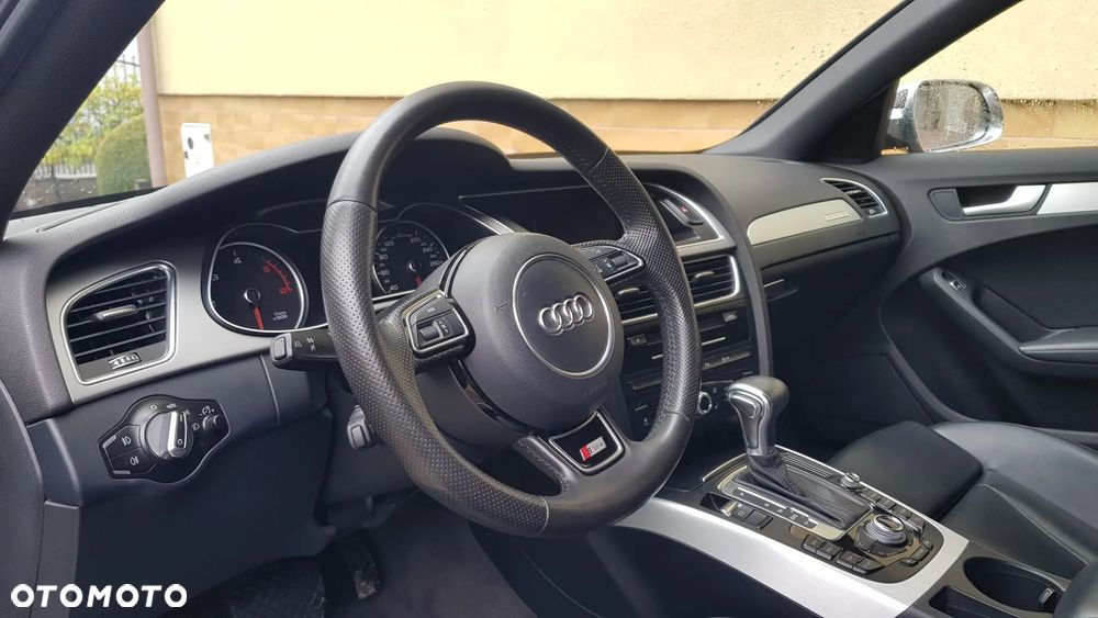 Audi A4 Avant 2.0 TDI Quattro Line S tronic - 23