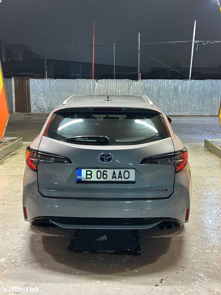 Toyota Corolla 2.0 Hybrid Touring Sports Business Edition - 2
