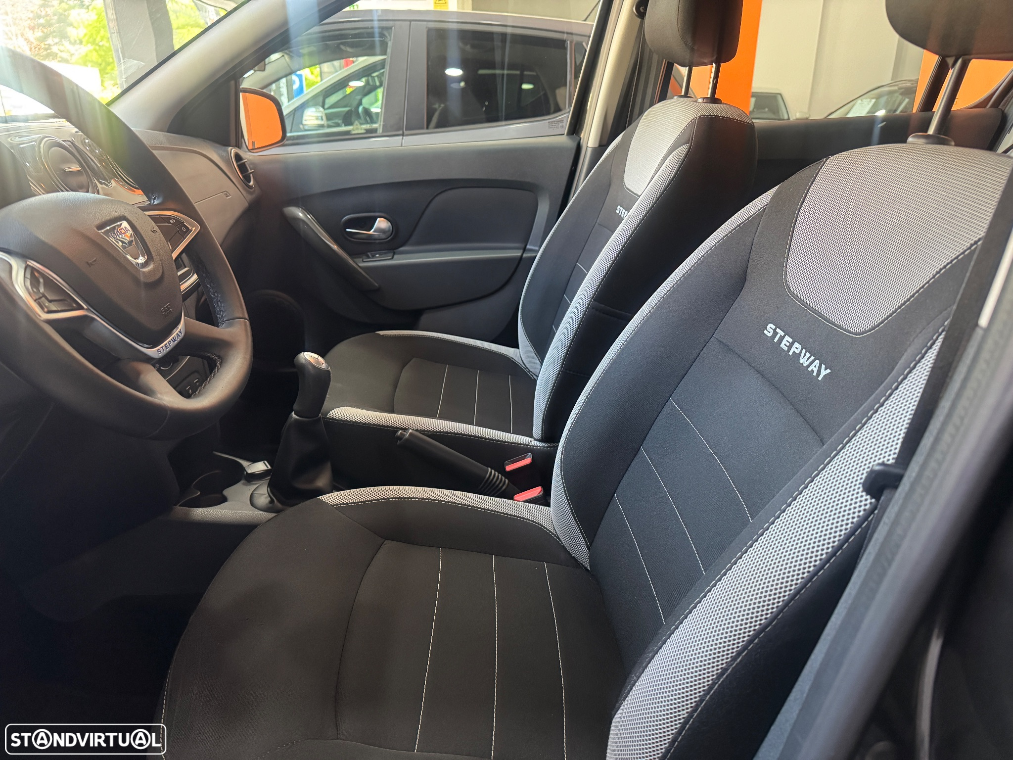 Dacia Sandero 0.9 TCe Stepway - 11