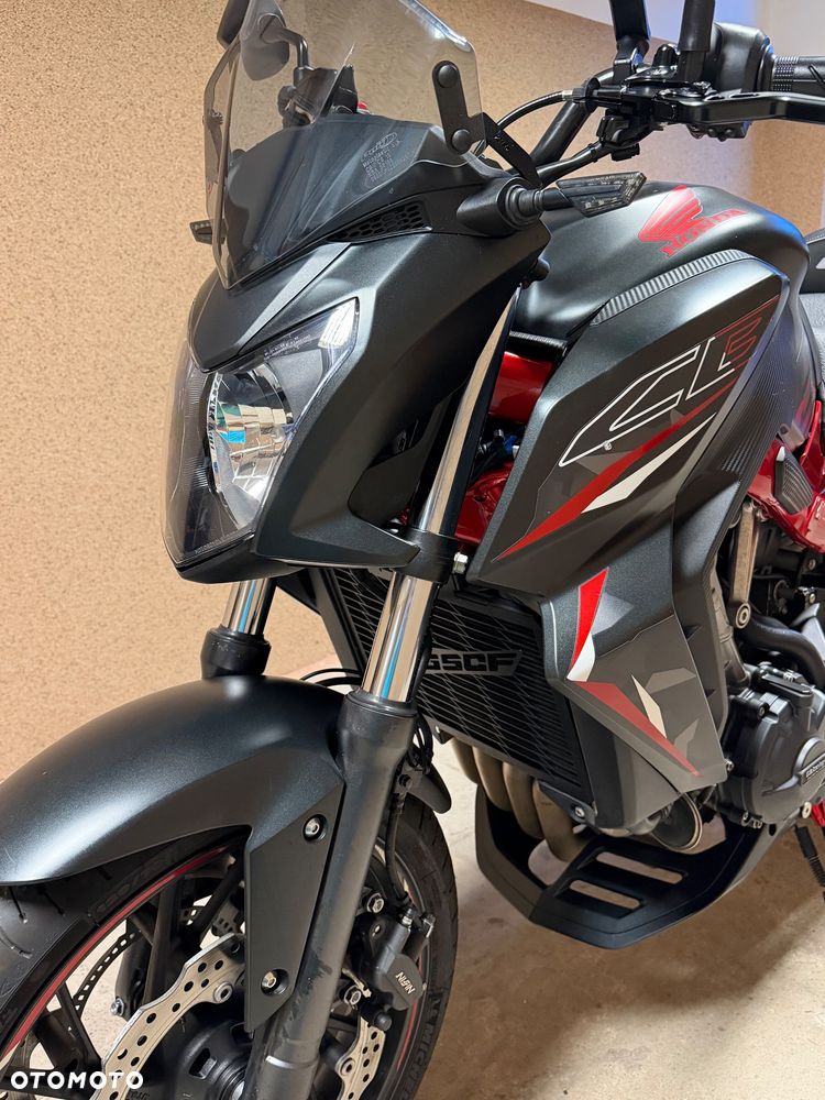 Honda CB - 17