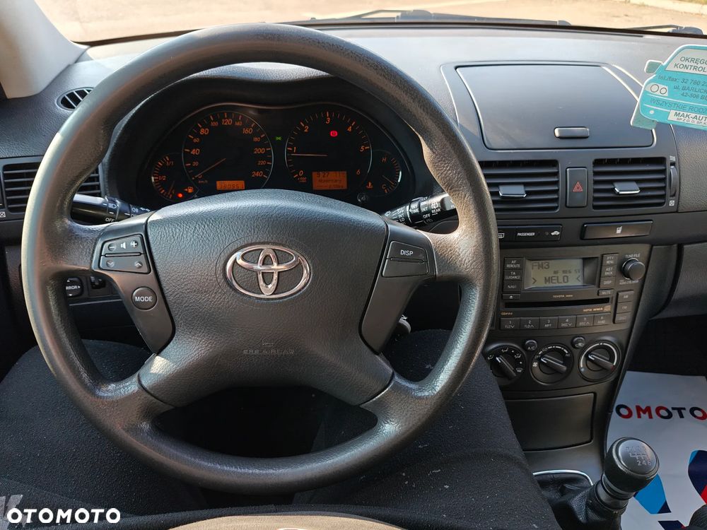 Toyota Avensis 2.0 D-4D Sol Premium - 20