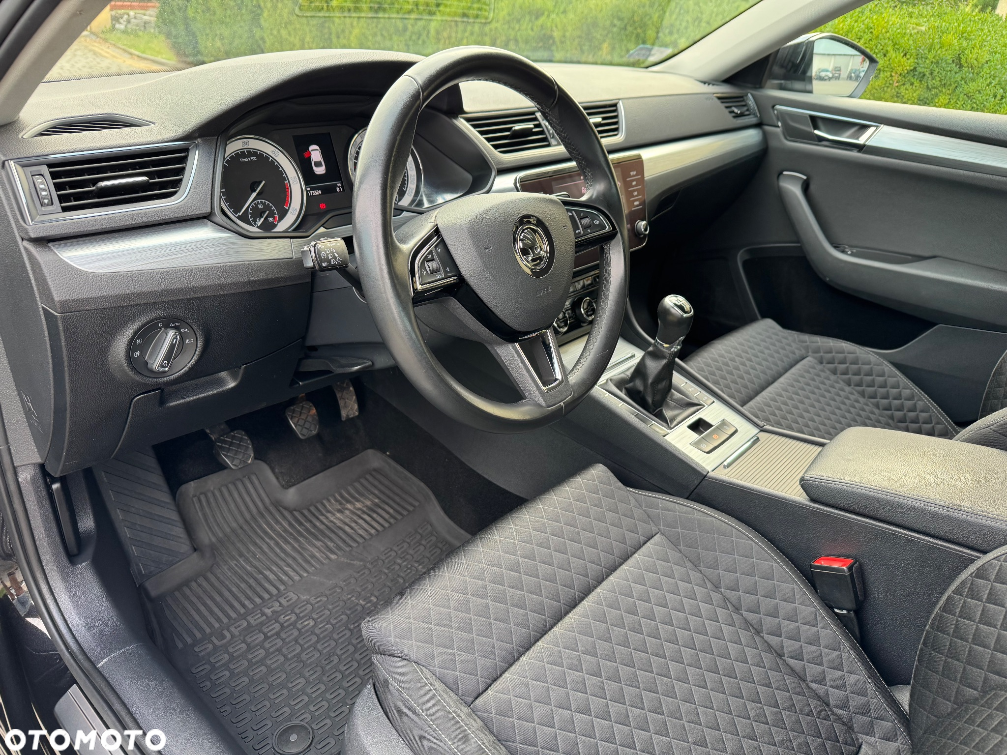 Skoda Superb 2.0 TDI Ambition - 10