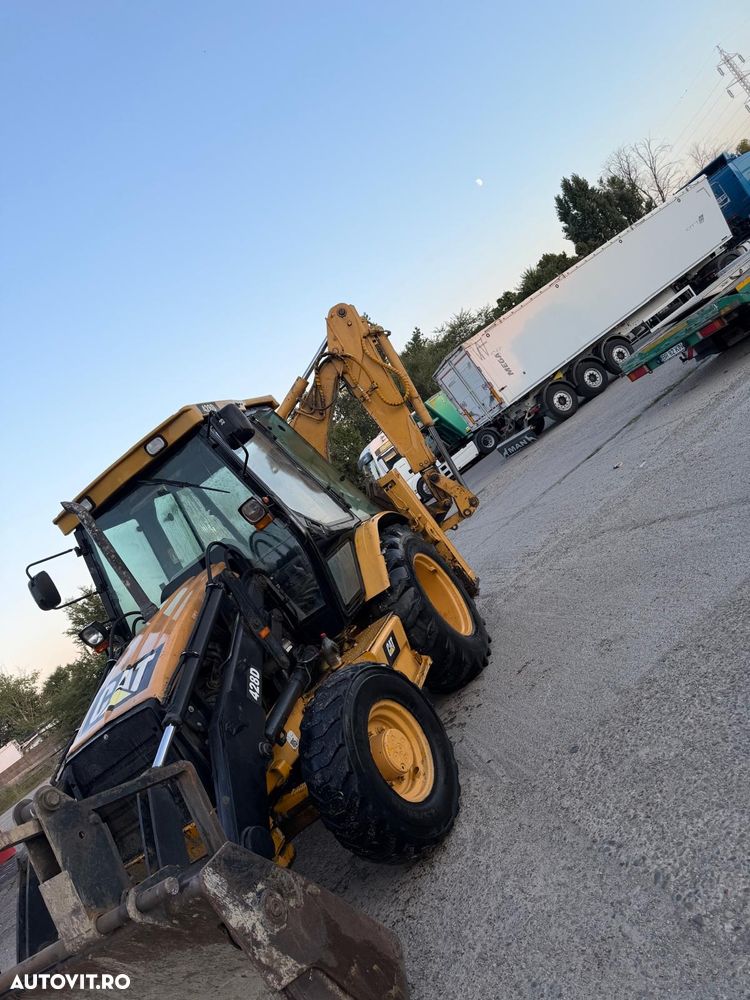 Caterpillar CAT 428 D - 6