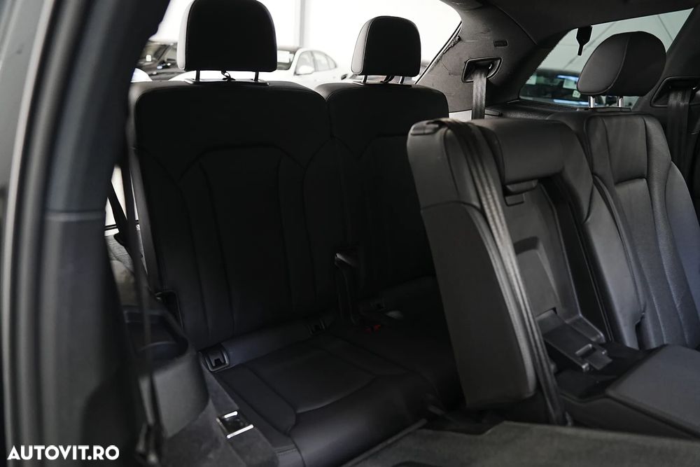 Audi Q7 55 TFSI quattro Tiptronic S line - 27