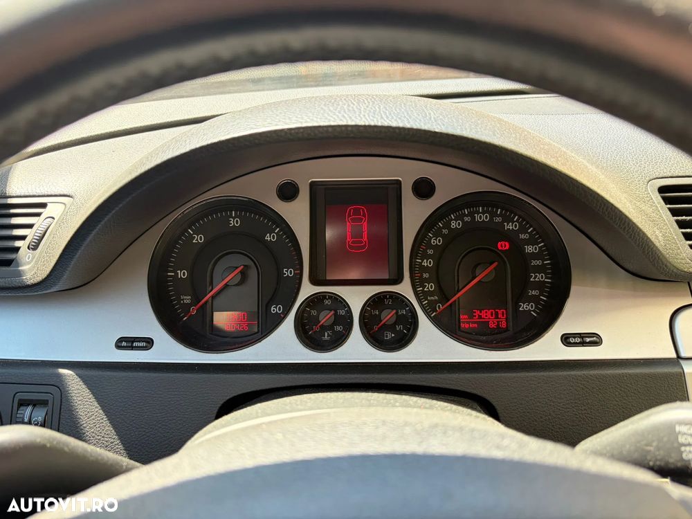 Volkswagen Passat 2.0 TDI Highline DPF - 9