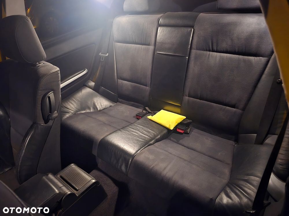 BMW Seria 3 323Ci - 16