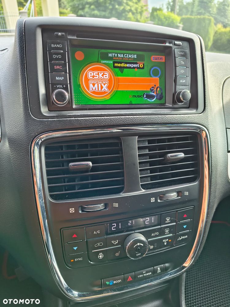 Dodge Grand Caravan - 10