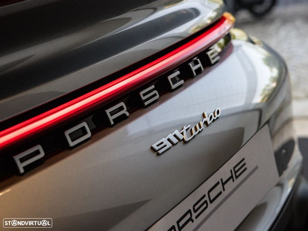 Porsche 911 (992) Turbo PDK - 18