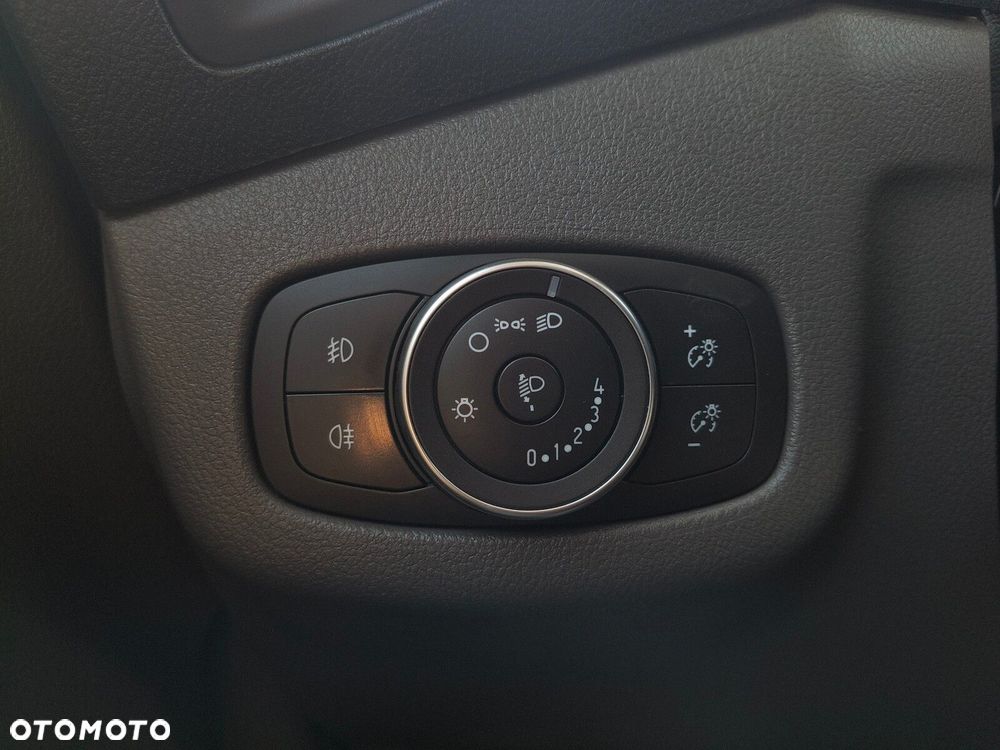 Ford Tourneo Connect Grand - 30