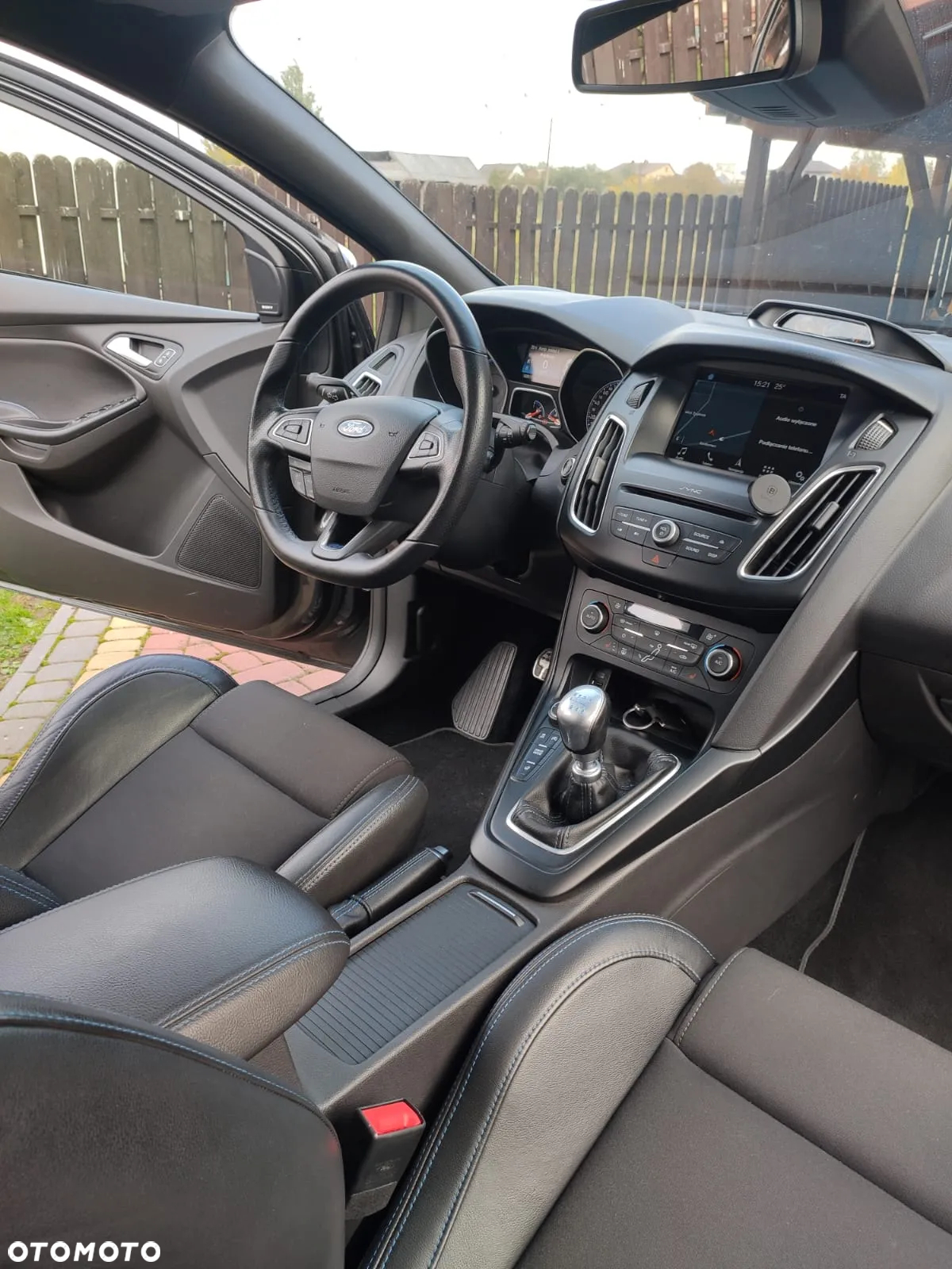 Ford Focus 2.3 EcoBoost RS - 32