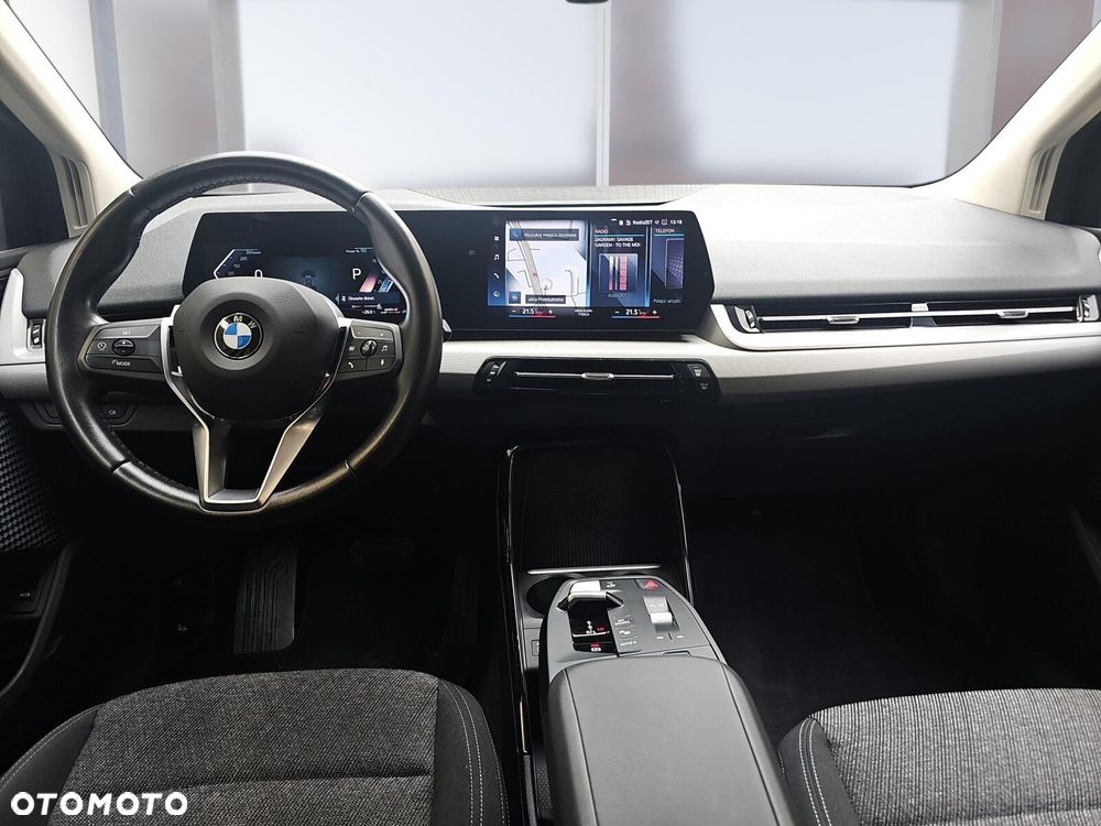 BMW Seria 2 218i - 8