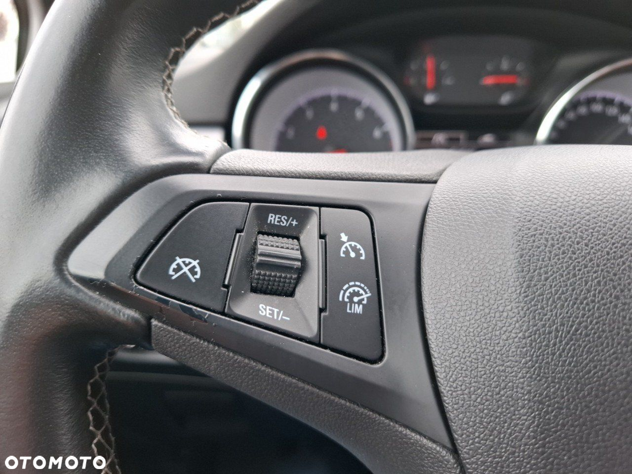 Opel Astra - 24