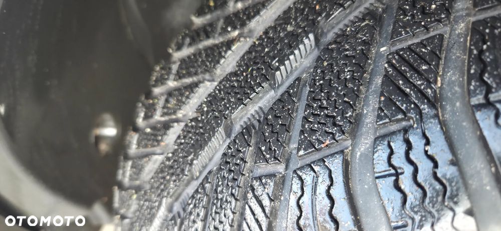 Mercedes-Benz GLC 220 d 4Matic 9G-TRONIC AMG Line - 22