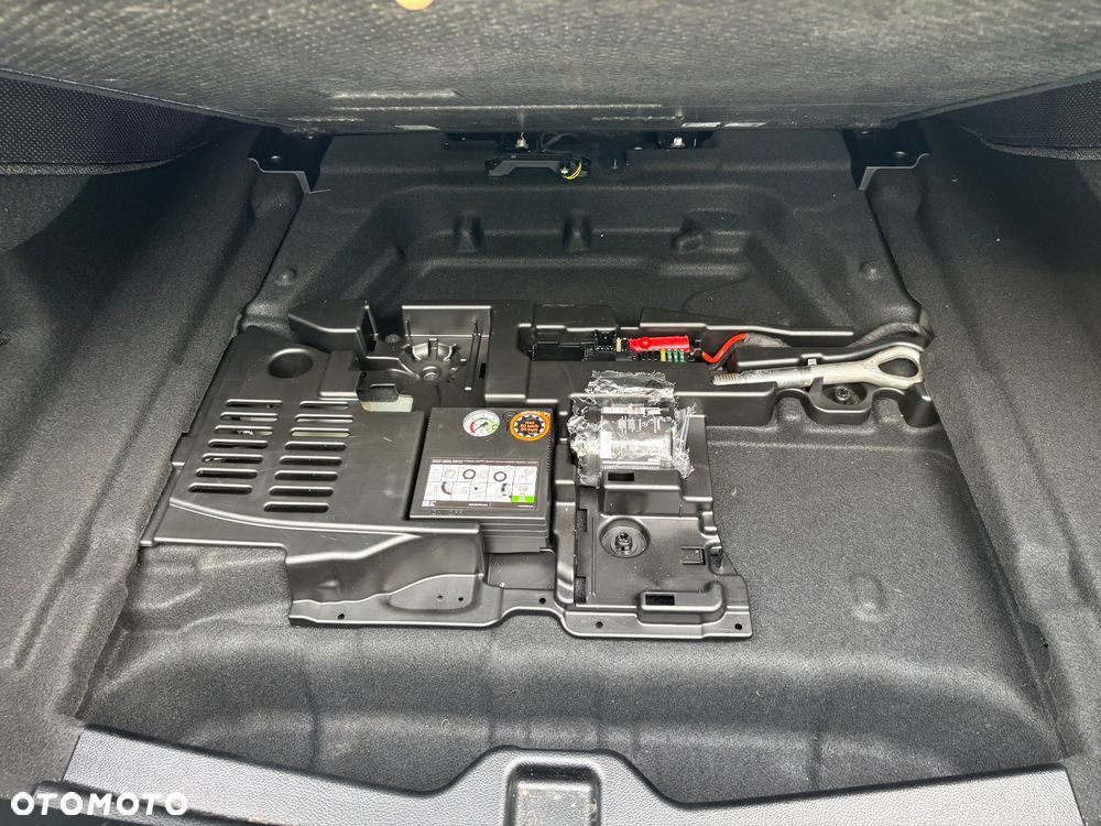 Mercedes-Benz CLA 250 AMG Line 7G-DCT - 24