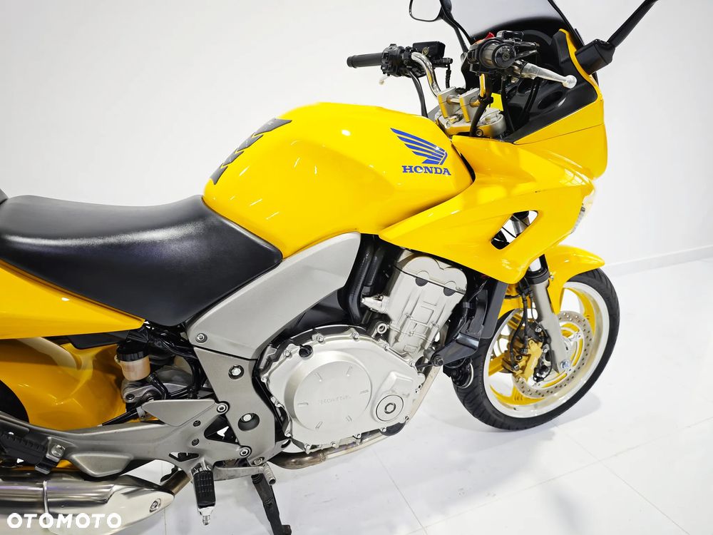 Honda CBF - 10