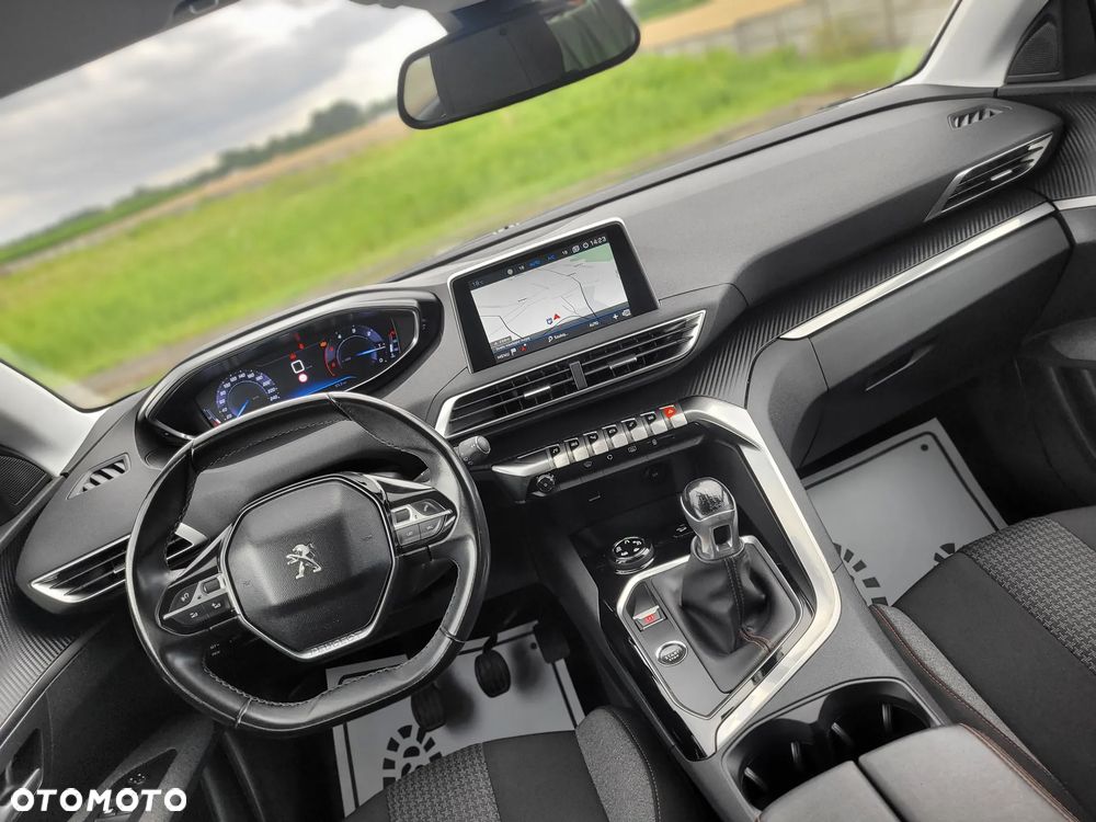 Peugeot 3008 - 22