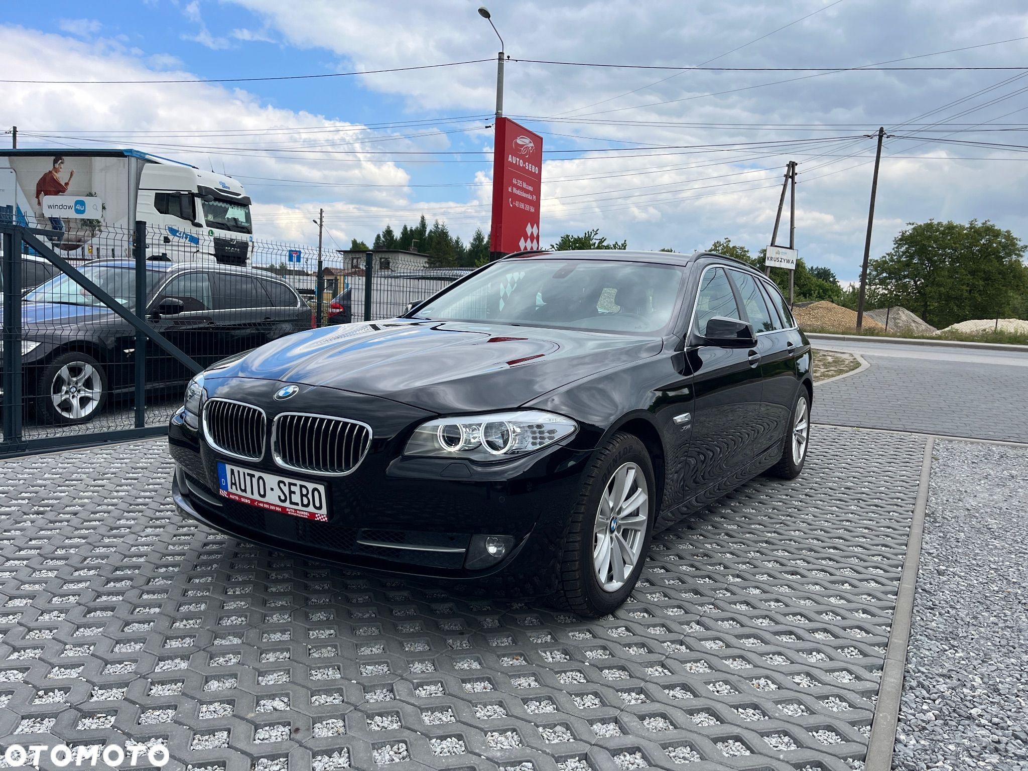 BMW Seria 5 525d xDrive Touring - 1
