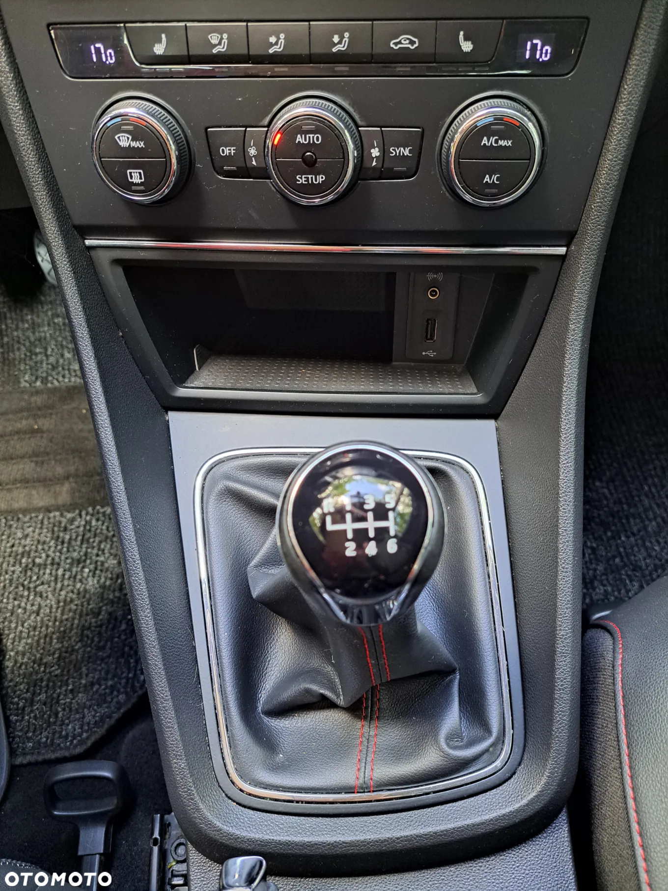 Seat Leon 2.0 TDI DPF FR Black Matt Edition - 10