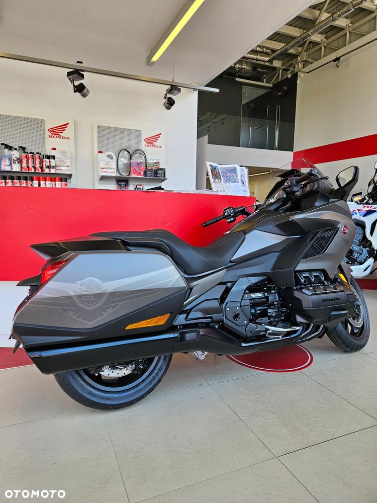 Honda GL - 6