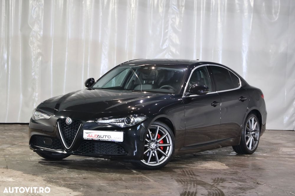 Alfa Romeo Giulia 2.2 - 1