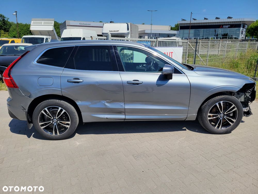 Volvo XC 60 T6 AWD R-Design - 4