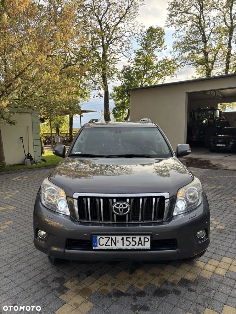 Toyota Land Cruiser - 2