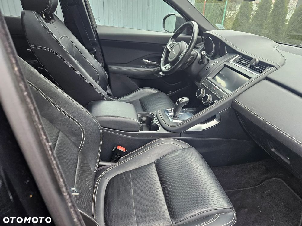 Jaguar E-Pace P200 AWD R-Dynamic S - 13