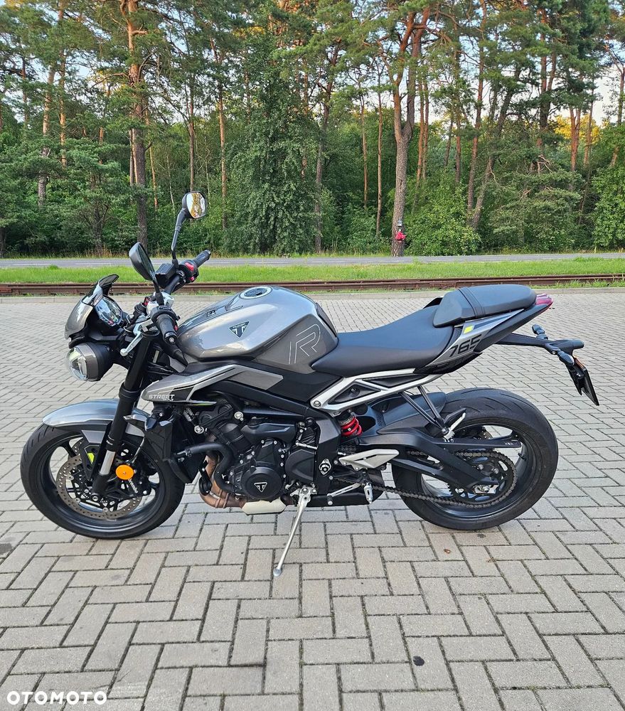 Triumph Street Triple - 2
