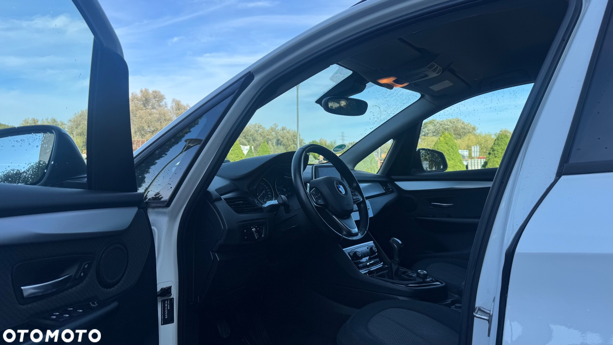 BMW Seria 2 218d - 6