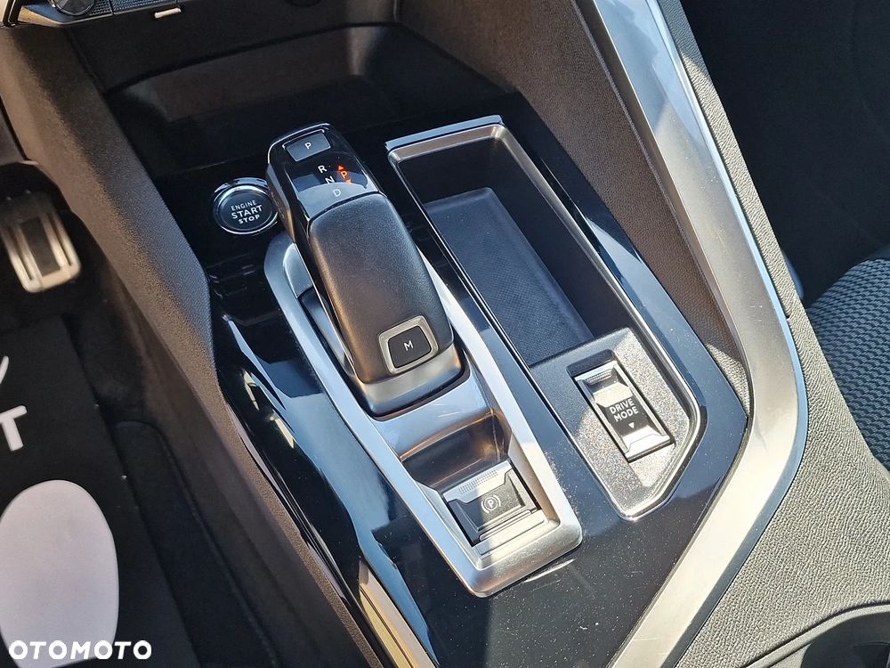 Peugeot 3008 1.5 BlueHDi GT Pack S&S EAT8 - 18