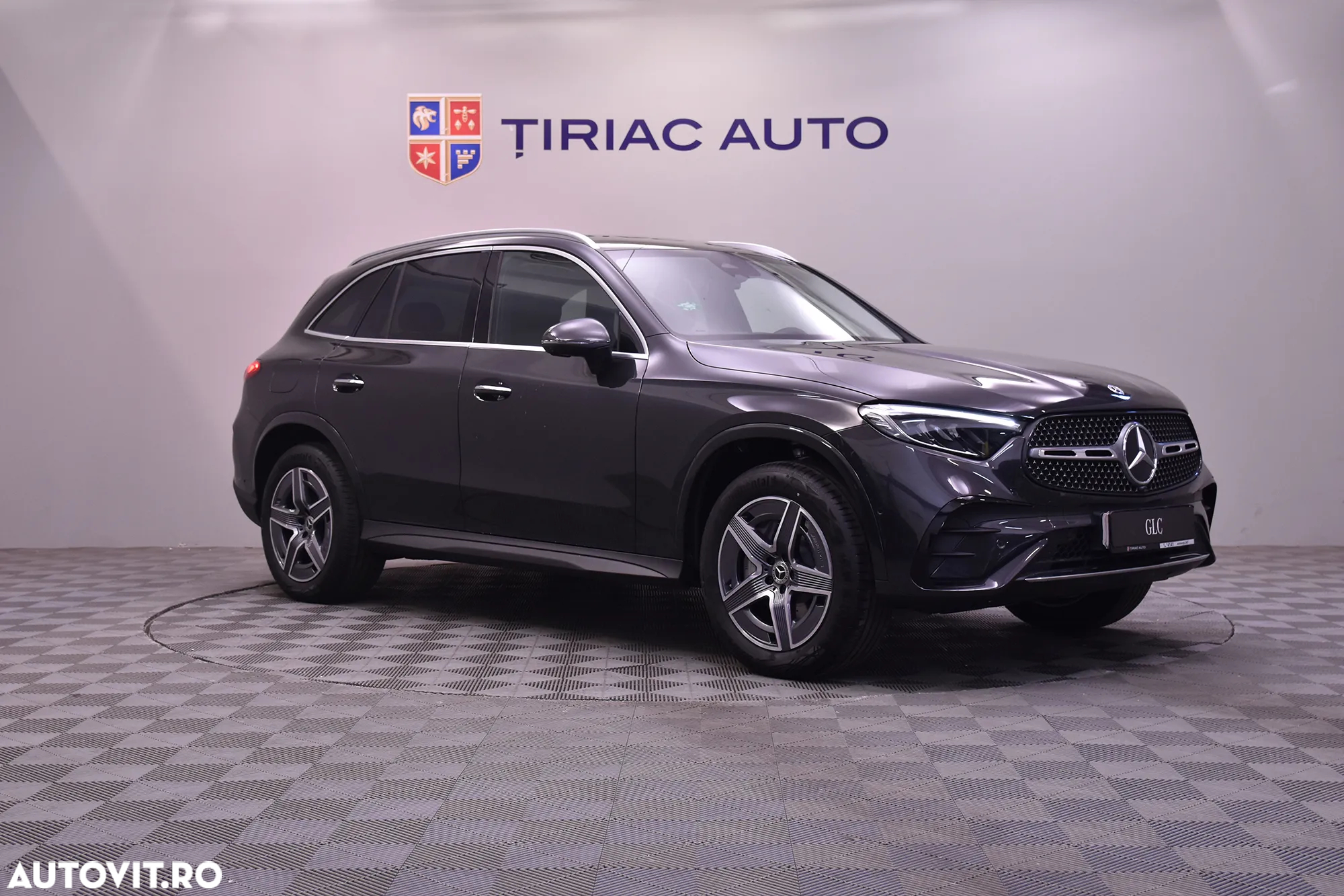 Mercedes-Benz GLC 300 e 4MATIC - 7
