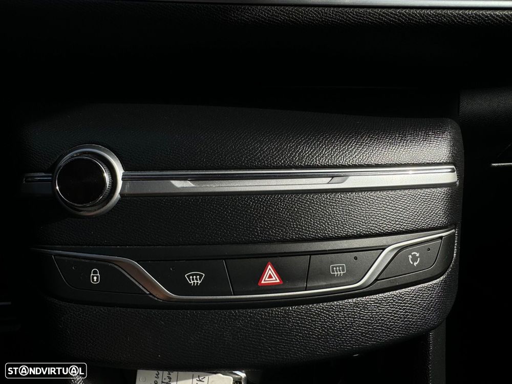 Peugeot 308 PureTech 130 GPF Stop & Start Tech Edition - 23