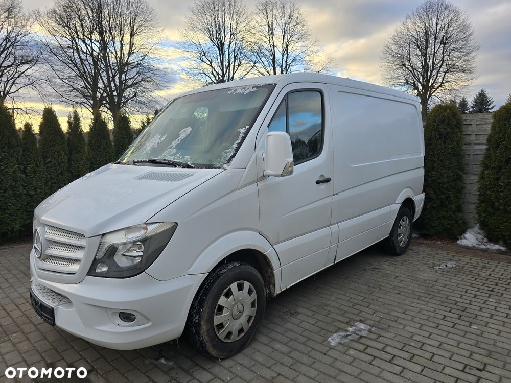 Mercedes-Benz Sprinter - 2