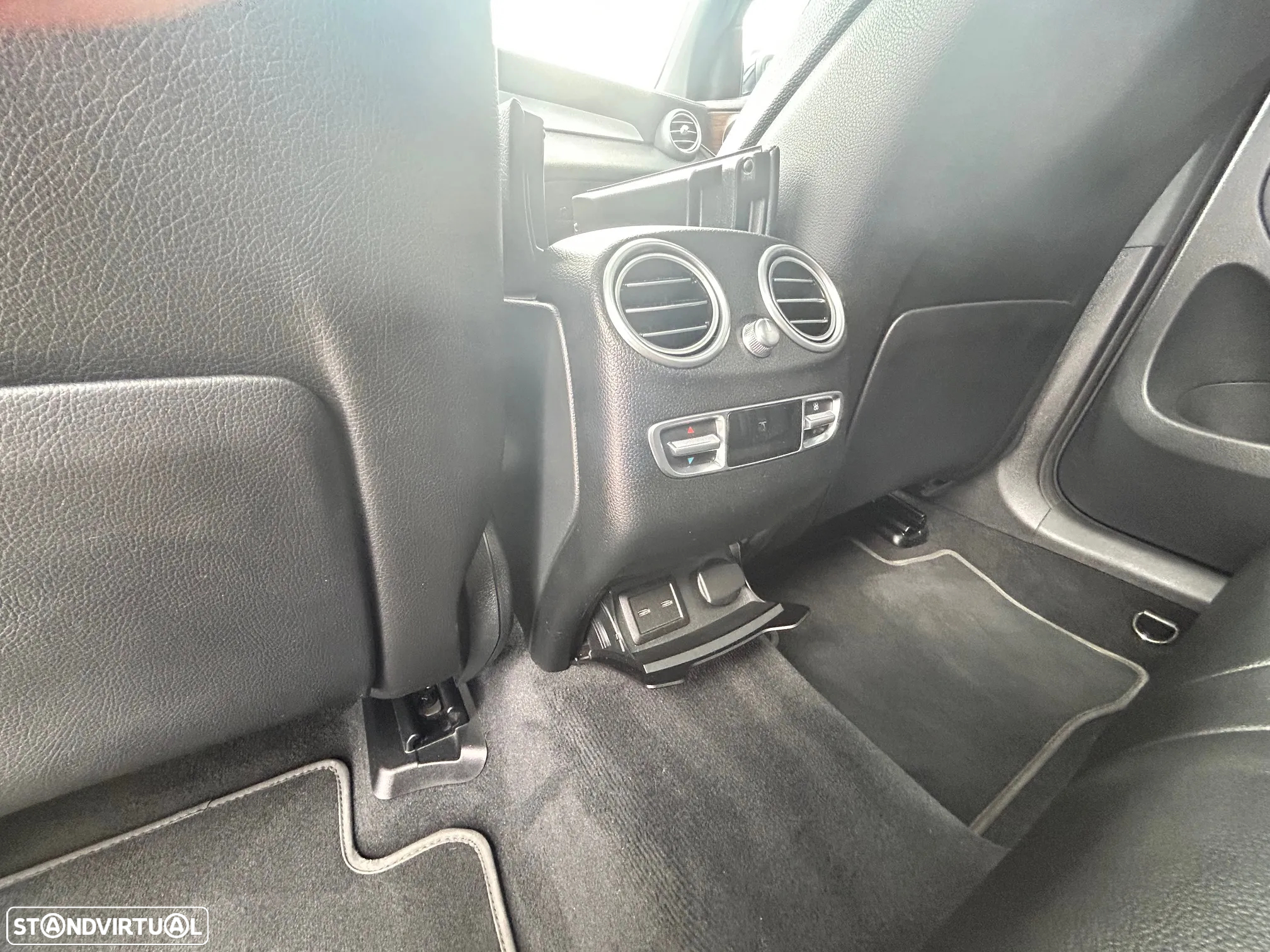 Mercedes-Benz GLC 300 de 4Matic - 25