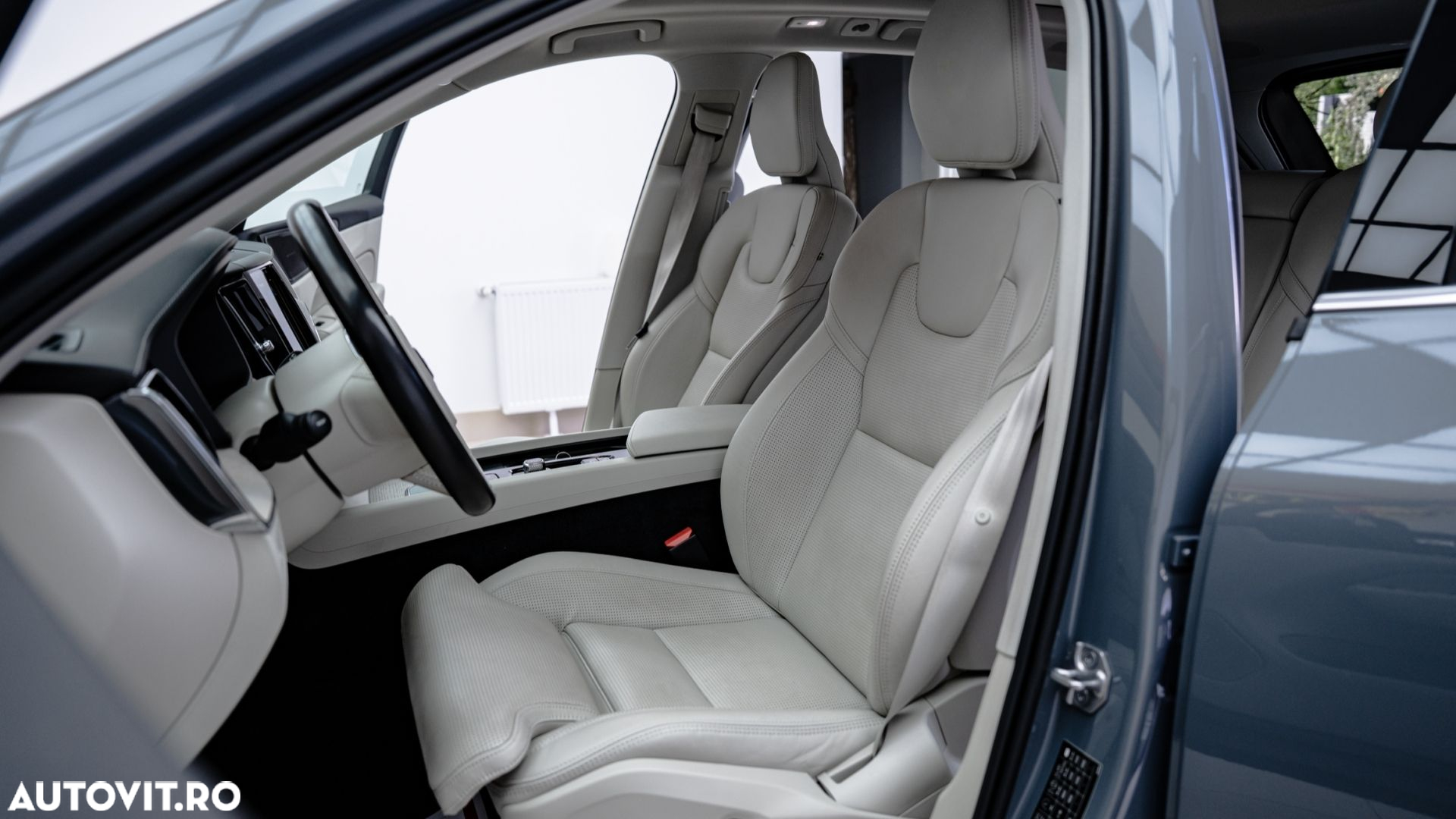 Volvo XC 60 Recharge T8 Twin Engine eAWD Inscription - 13