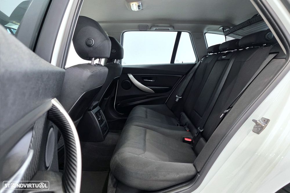 BMW 318 d Touring - 9