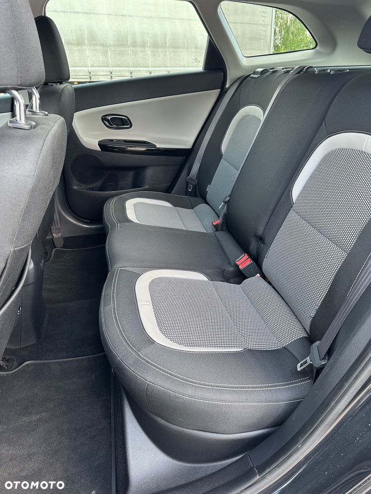 Kia Ceed 1.6 GDI L Business Line - 29